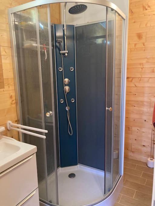 Houdarling Chalet Et Spa Hammam Jacuzzi Et Sauna 尼姆 外观 照片